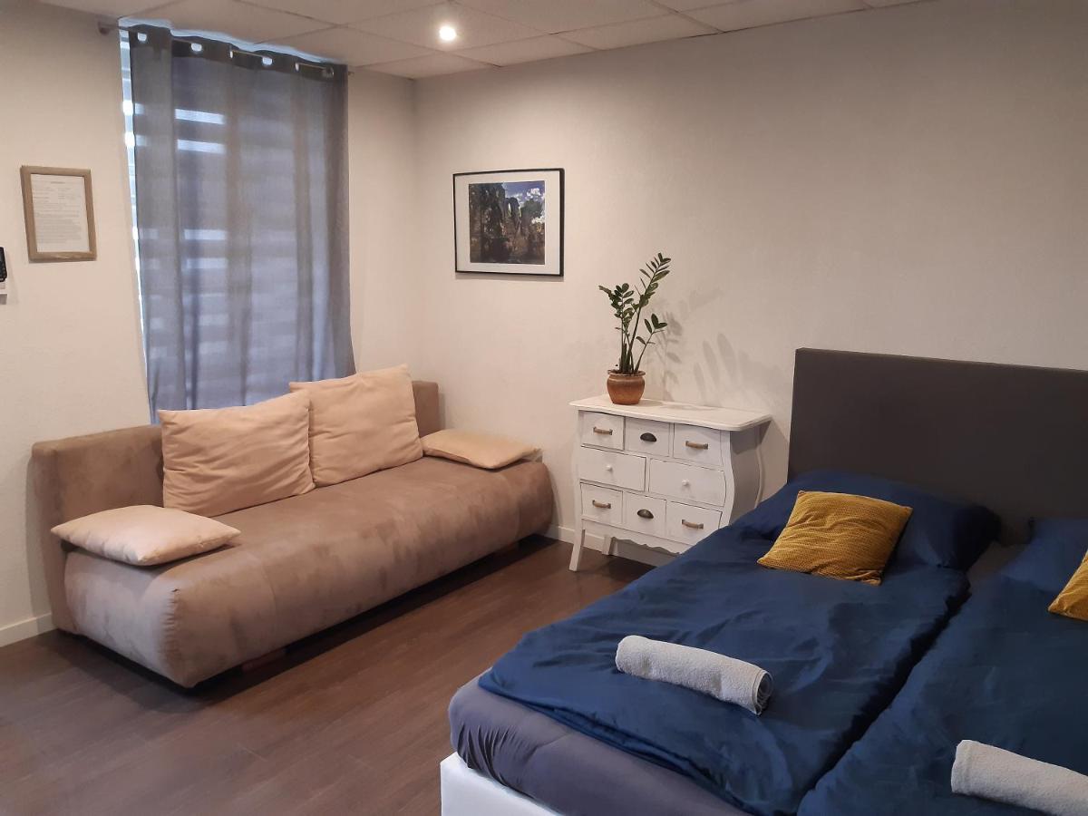 Ady Apartman Tata Εξωτερικό φωτογραφία