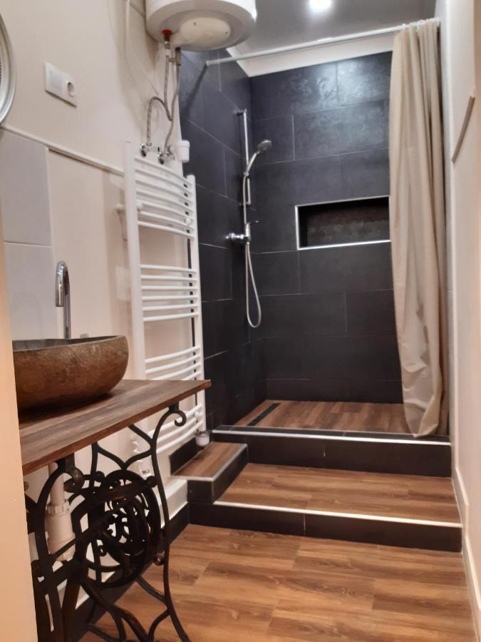 Ady Apartman Tata Εξωτερικό φωτογραφία